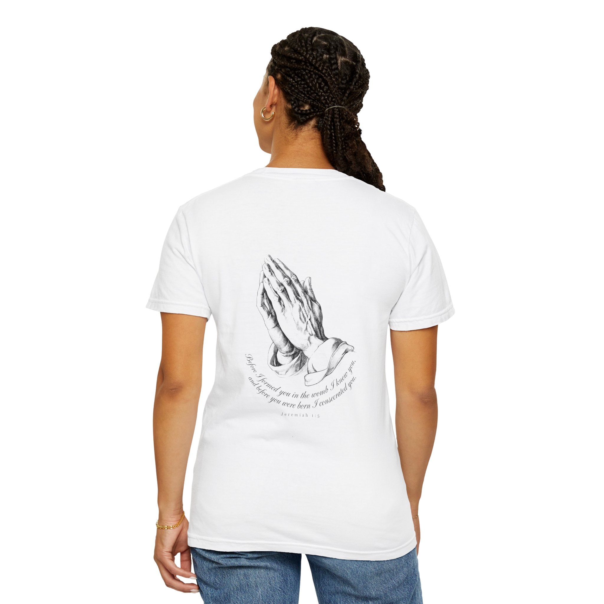 Praying Hands Graphic T-Shirt – Spiritual Vintage Prayer Tee