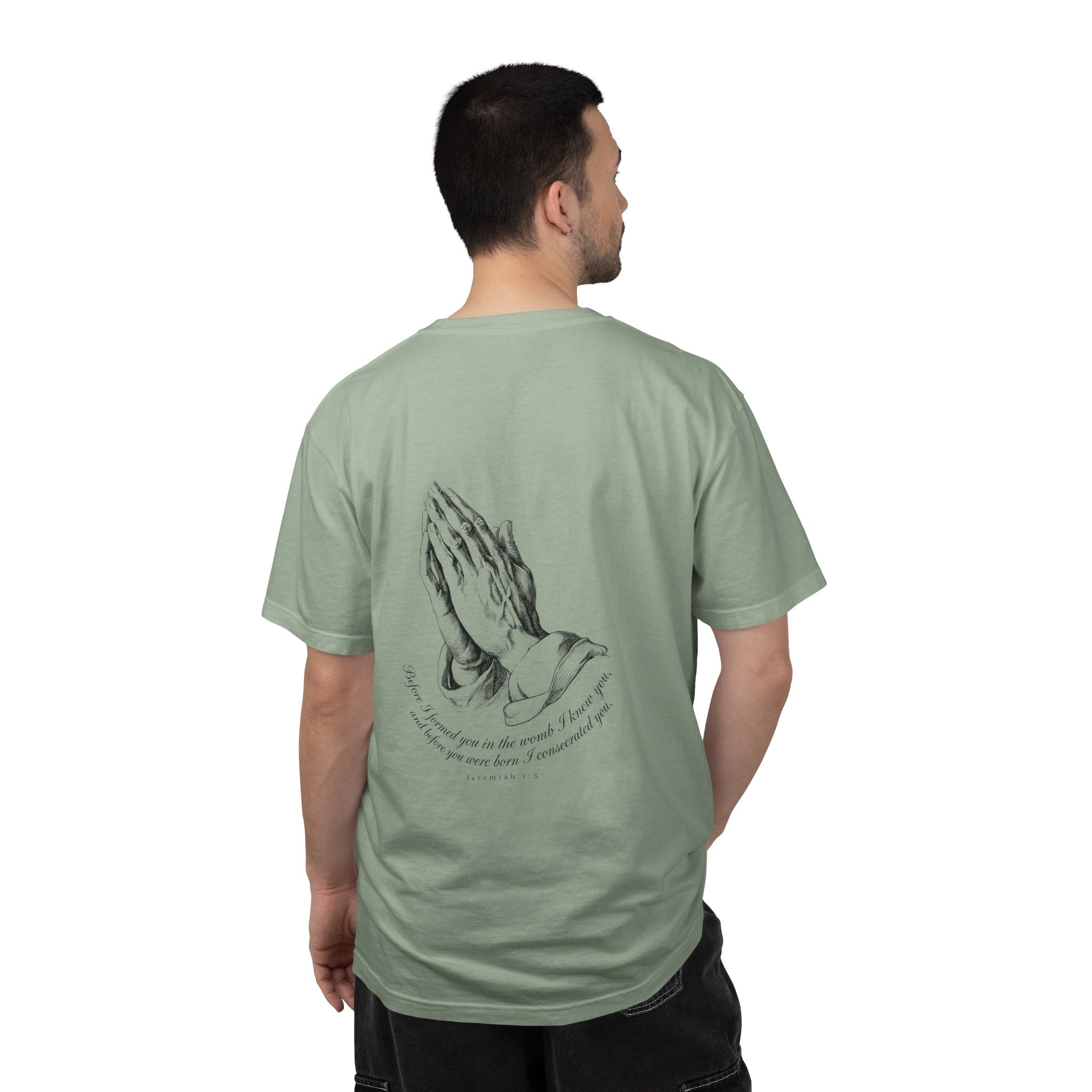 Praying Hands Graphic T-Shirt – Spiritual Vintage Prayer Tee