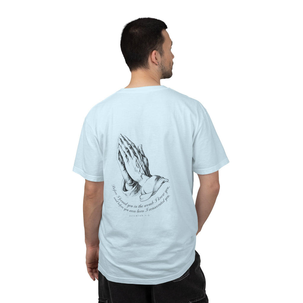 Praying Hands Graphic T-Shirt – Spiritual Vintage Prayer Tee