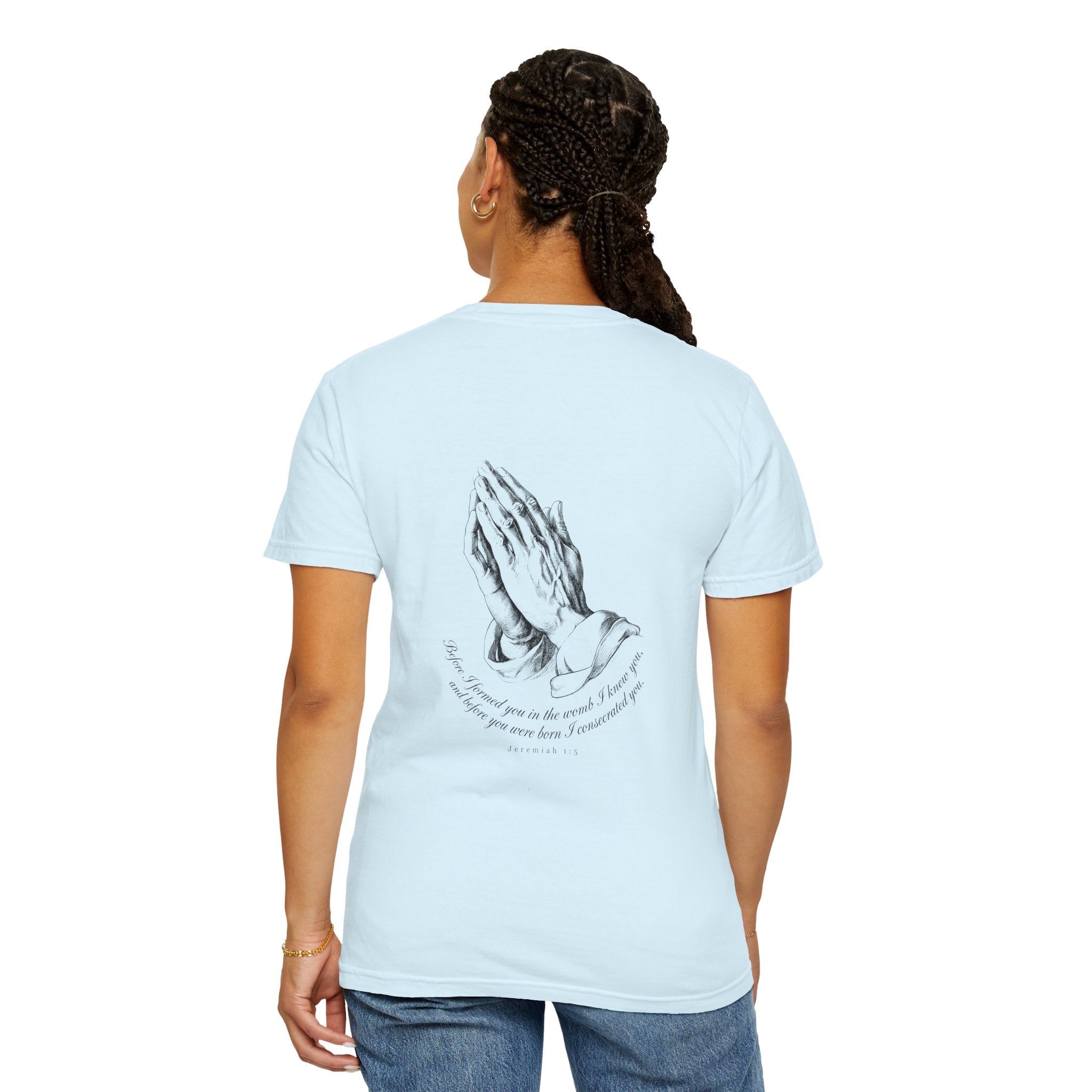 Praying Hands Graphic T-Shirt – Spiritual Vintage Prayer Tee