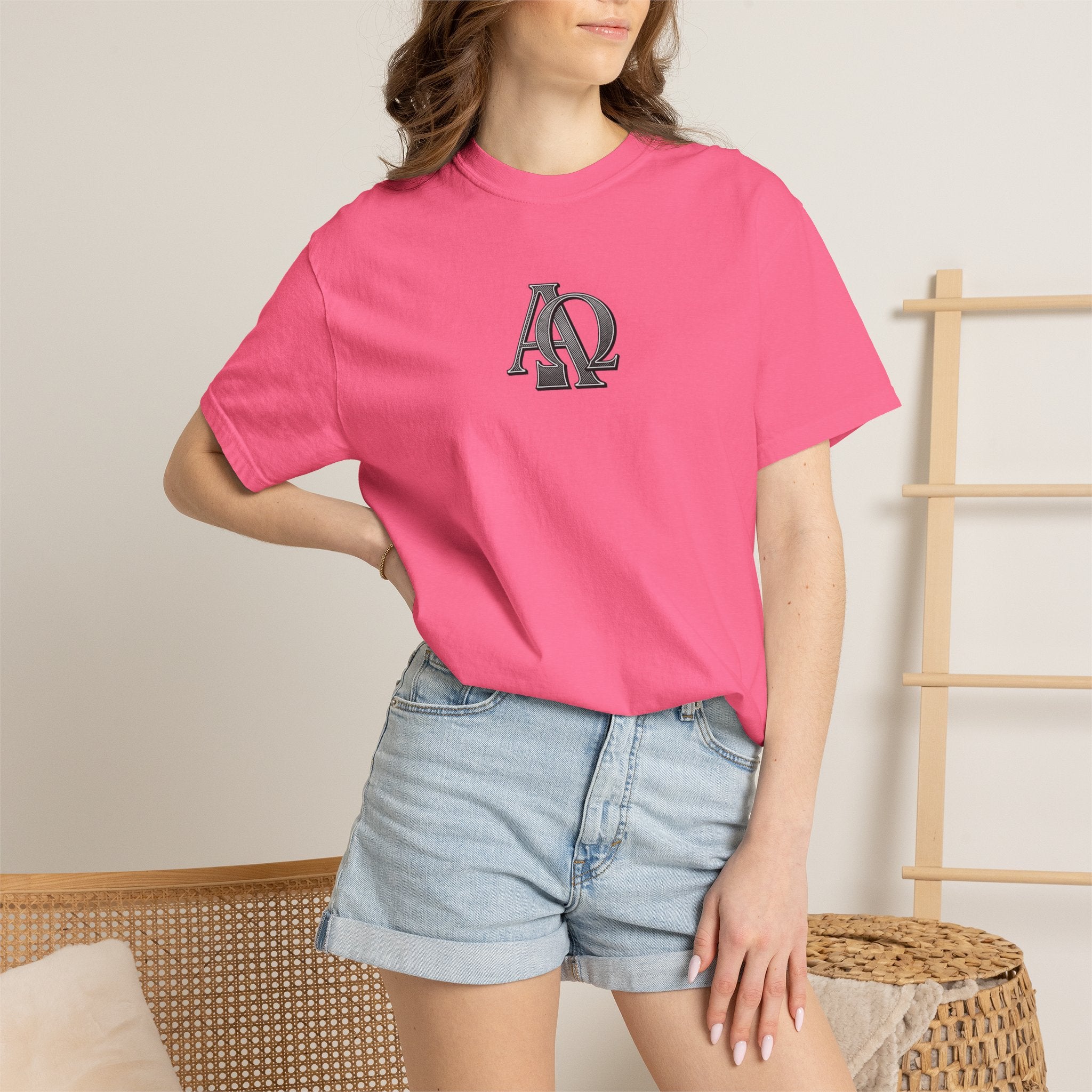 Christian "Set Your Minds" Graphic T-Shirt — Colossians 3:2 Bible Verse Tee